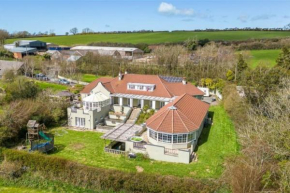 Henstridge House